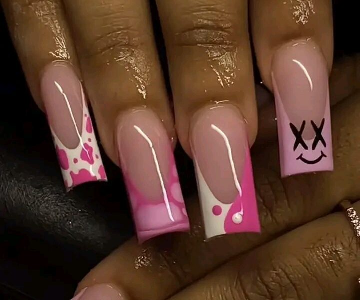 Nail tech
