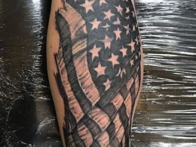 Tattoo artist