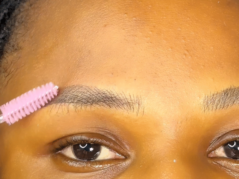 Semi Permanent Brow Artist
