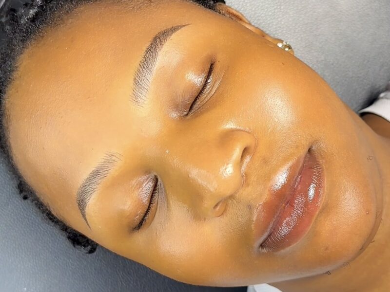 Semi Permanent Brow Artist