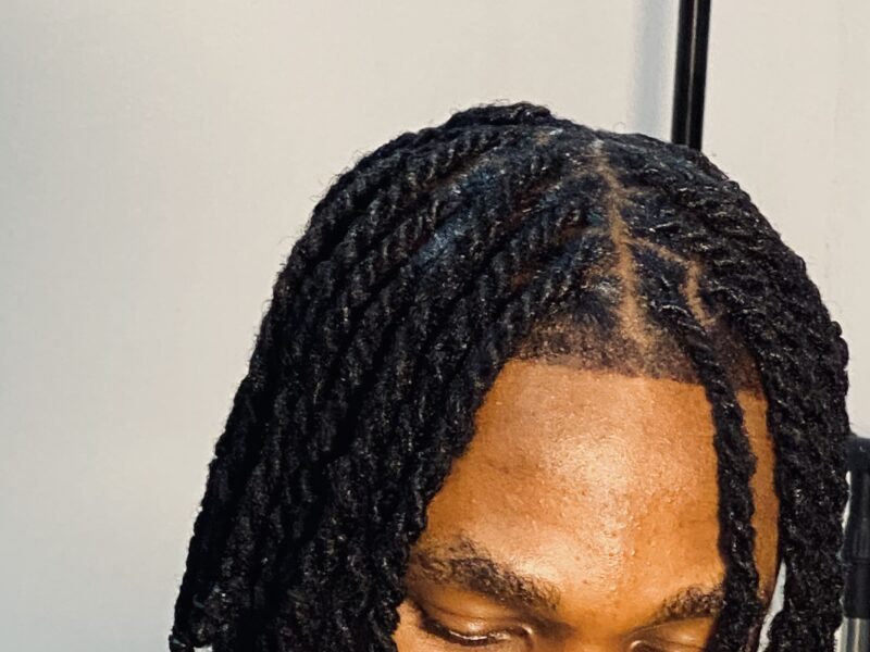 Hairstylist |barber| loctician