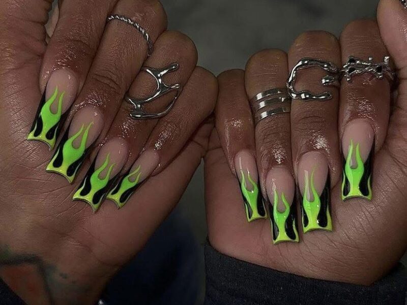 Professional nails tech