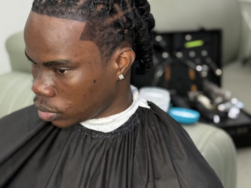 Hairstylist |barber| loctician