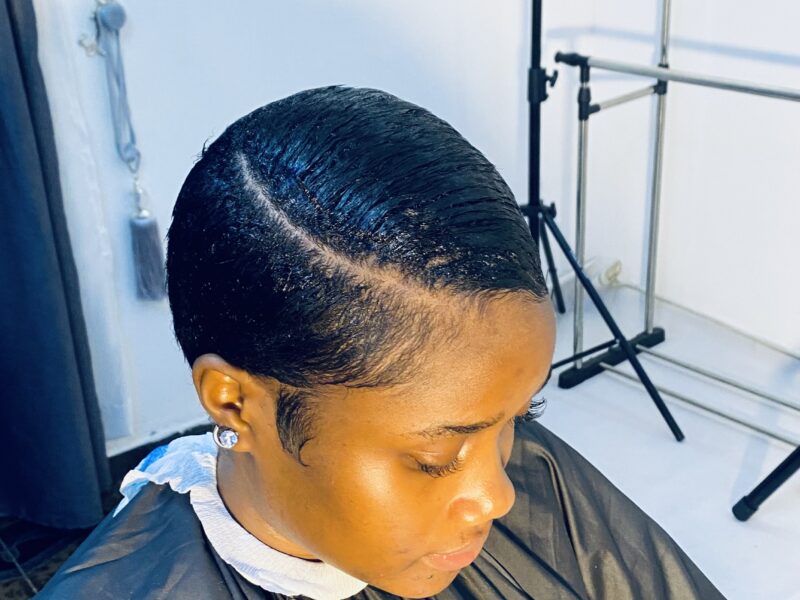 Hairstylist |barber| loctician